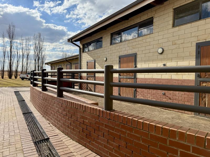 5 Bedroom Property for Sale in Clarens Free State